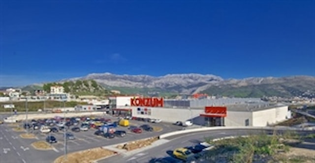 SUPERKONZUM „Sirobuja“, Split